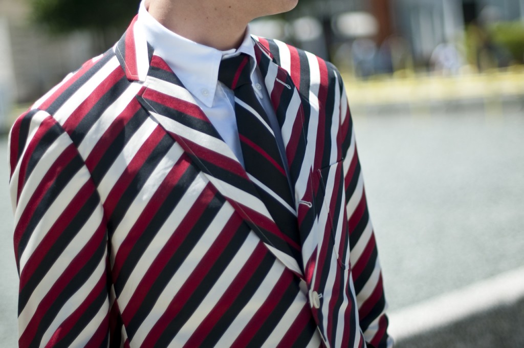 Striped-jacket-+-striped-tie-streetstyle-men