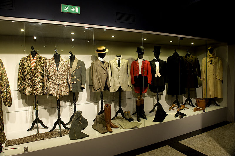 Gli abiti di d'Annunzio nell'allestimento del nuovo museo D'Annunzio Segreto al Vittoriale
