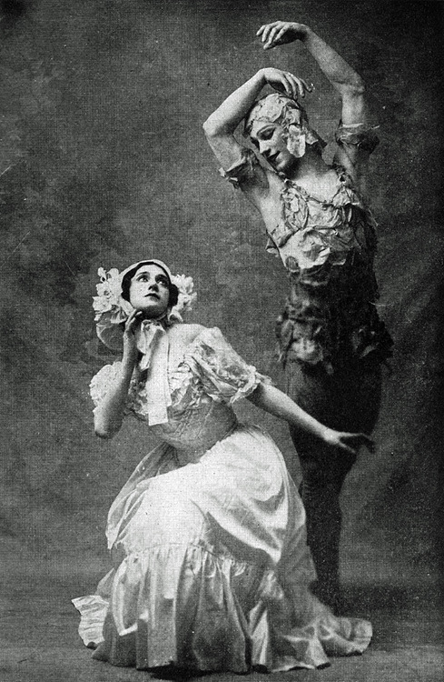 Le Spectre de la Rose - Tamara Platonovna Karsavina (1885-1978) and Vaslav Nijinsky (1890-1950) - Photograph from Nijinsky by Romola Nijinsky, His Wife - published in 1934
